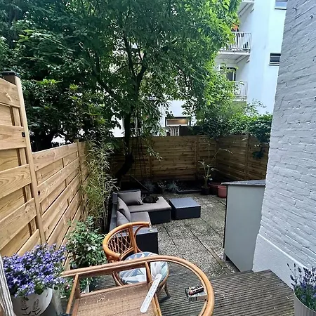 Stylish Garden In The Heart Of De Pijp