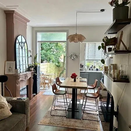 Stylish Garden In The Heart Of De Pijp Amsterdam